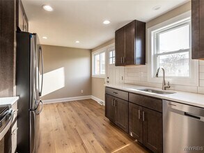 Building Photo - 175 Tonawanda Creek Rd
