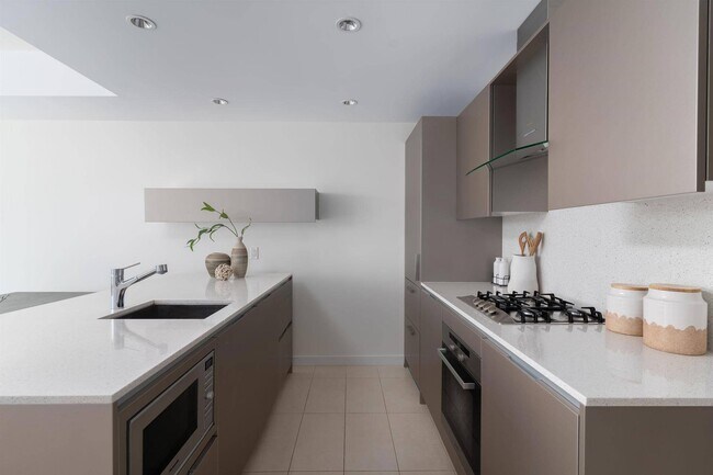 Photo du bâtiment - 5199 Brighouse Way