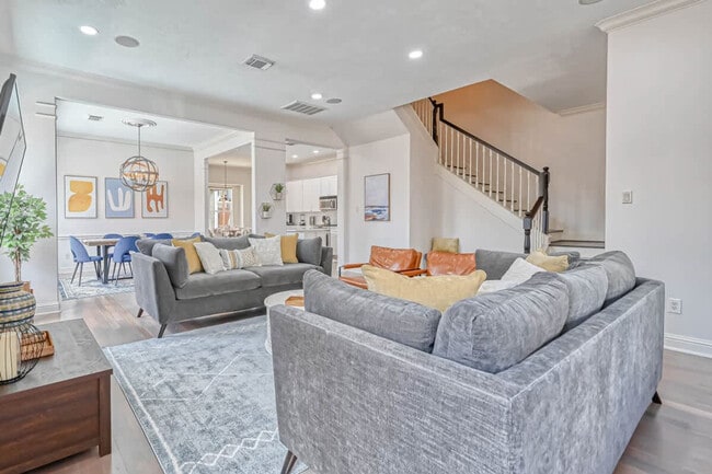 Foto del edificio - 1352 Dorothy St