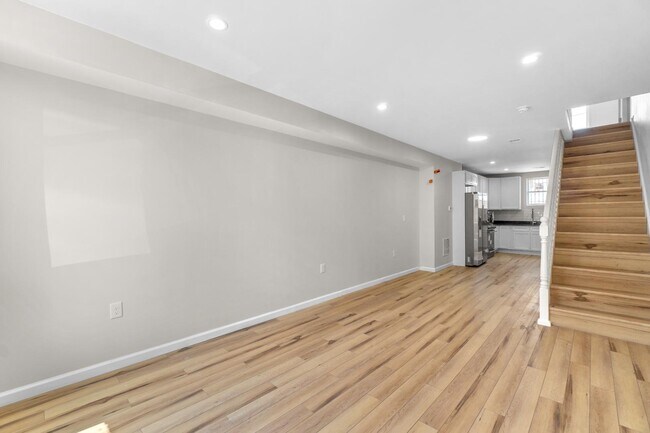 Foto del edificio - 3326 Noble St