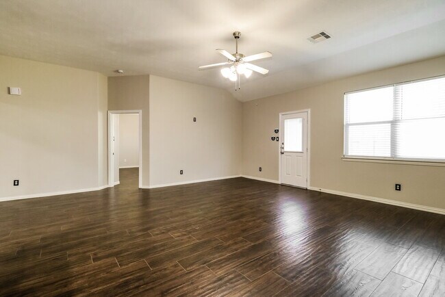 Building Photo - 5107 Light Bluff Ct