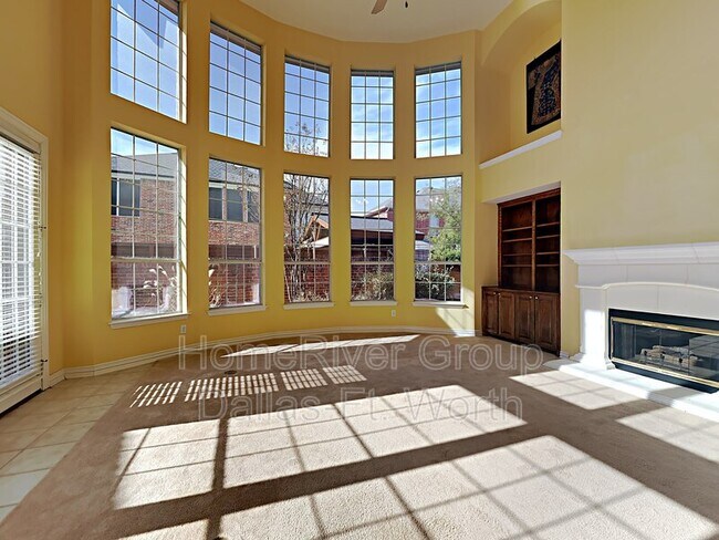 Building Photo - 3233 Forestbrook Dr