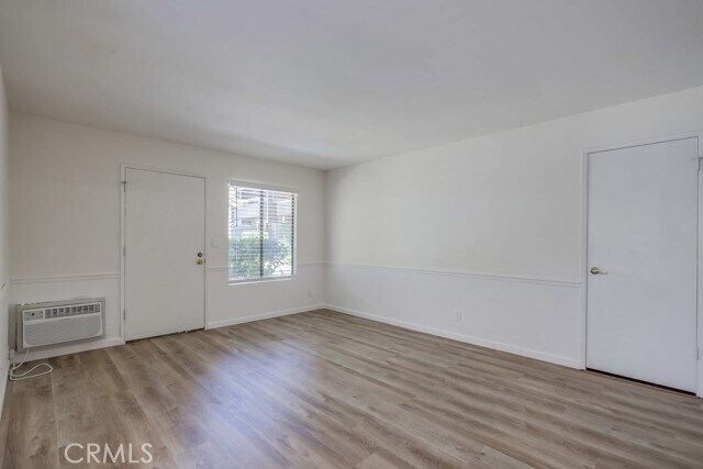 Foto del edificio - 323 Streamwood