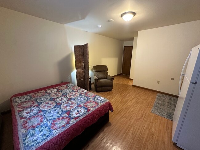 Foto del edificio - Blue Ridge Efficiency Apartments