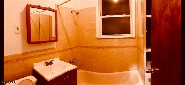 Foto del edificio - 39 Norwood Ave