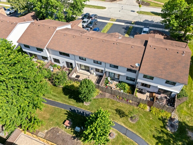 Building Photo - 6815 Brementowne Dr