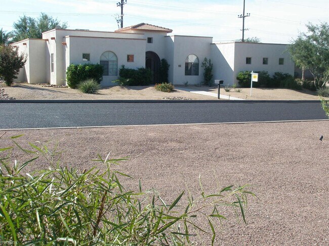 Foto del edificio - 3 br, 2.5 bath House - 3504 E Calle Del Prado