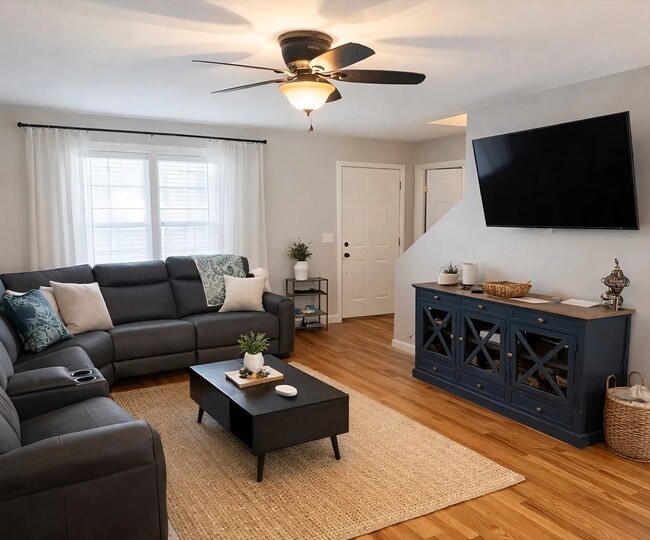 Building Photo - 7087 Brittney Cir