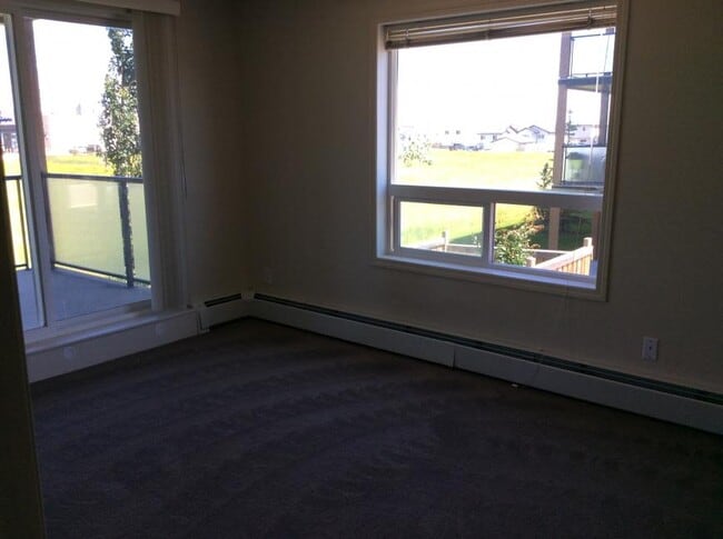 Building Photo - 2 bedroom in Grande Prairie AB T8X-0A1