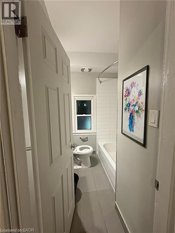 Building Photo - 72 Victoria Ave S