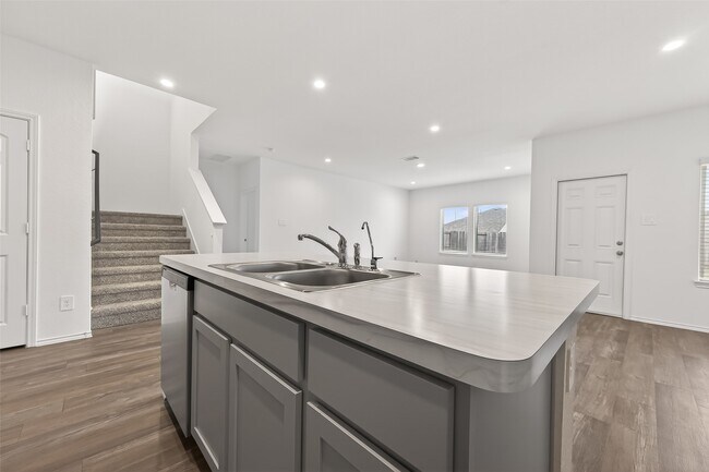 Foto del edificio - 24721 Majestic Cone Ln