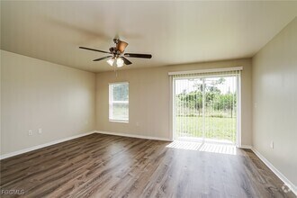 Building Photo - 4165 NE 9th Pl