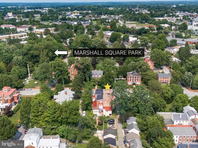 Foto del edificio - 318 N Matlack St