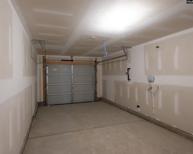 Building Photo - 643 Wooster Dr