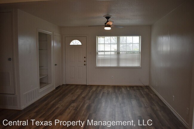 Building Photo - 3 br, 1.5 bath House - 201 North Drive