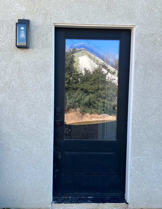 Foto del edificio - 13133 Olathe Rd