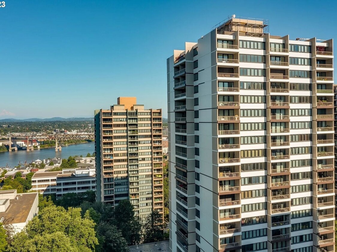 Harrison Towers East - Harrison Towers East