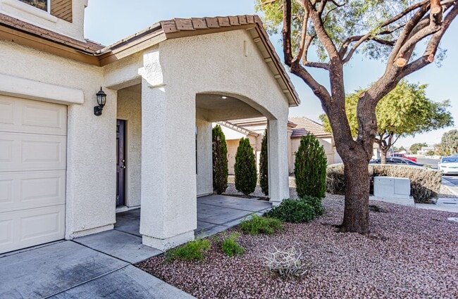 Building Photo - 1 Story home with 3 Bedrooms