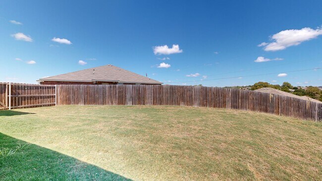 Building Photo - 2904 Starlight Dr