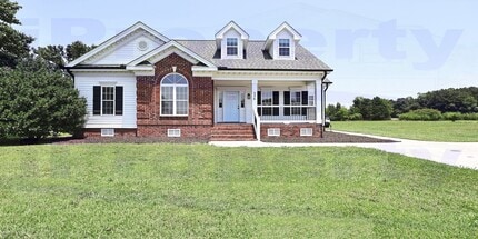 Building Photo - 126 Linda St