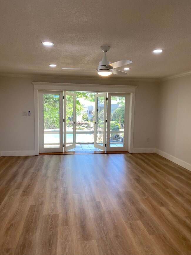 Photo - 700 Melrose Ave Apartment