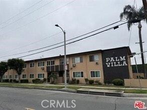 Building Photo - 3060 Vineland Ave