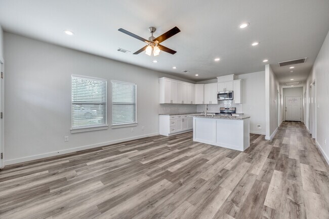 Foto del edificio - 924 W Collins St