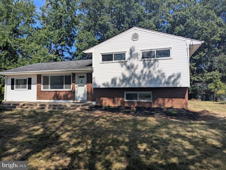 Primary Photo - 6327 Willowood Ln
