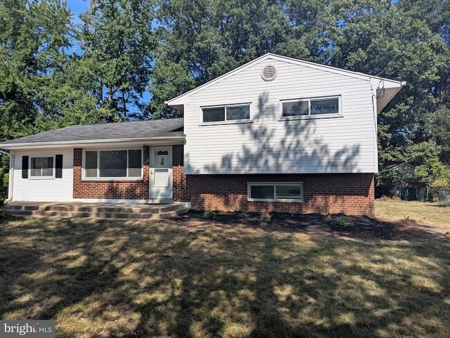 Photo - 6327 Willowood Ln House