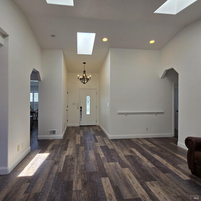 Foto del edificio - 298 White Sands Dr
