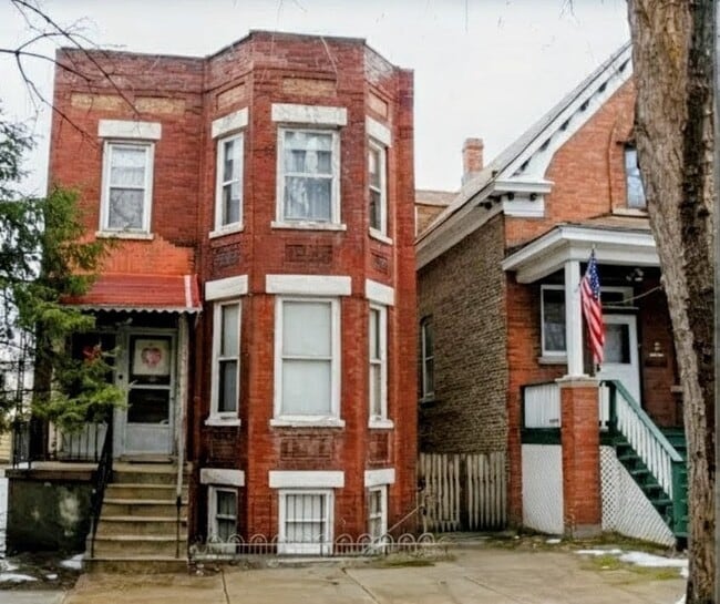 Building Photo - 3621 S Hamilton Ave