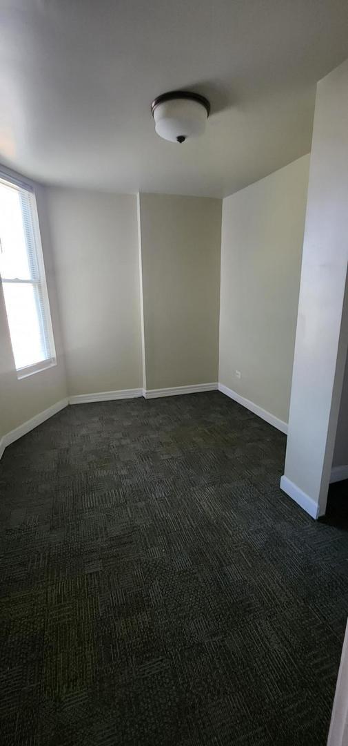 Foto del edificio - 4429 W Adams St