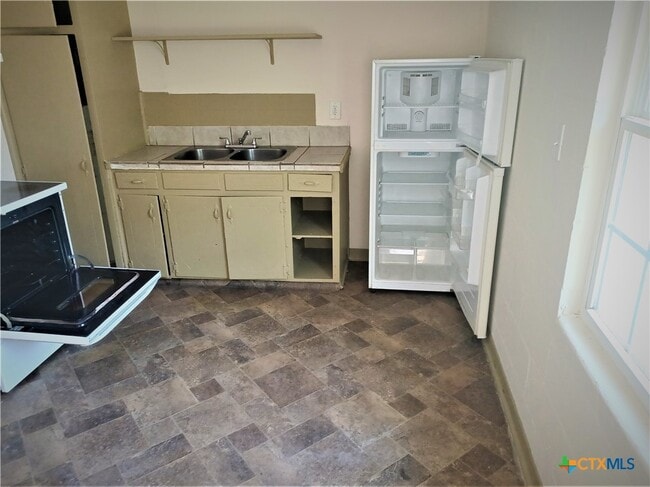 Foto del edificio - 307 E Bryce Ave