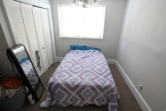 Building Photo - 1 Brady St