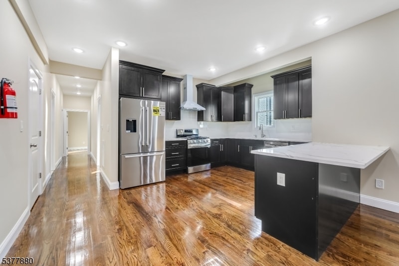 47 Greenwood Ave Unit 1, Montclair, NJ 07042 Room for Rent in