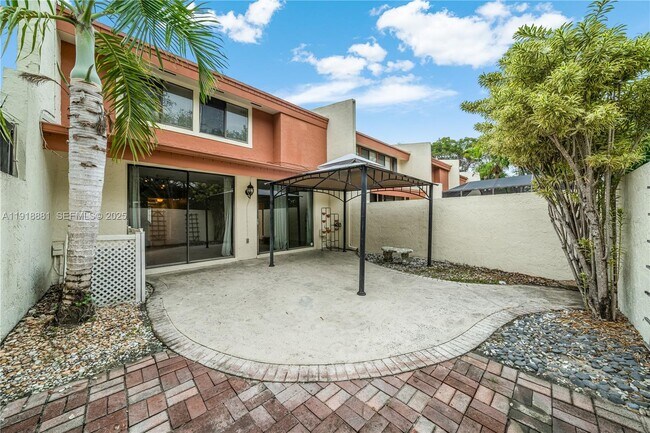 Foto del edificio - 7827 SW 106th Cir