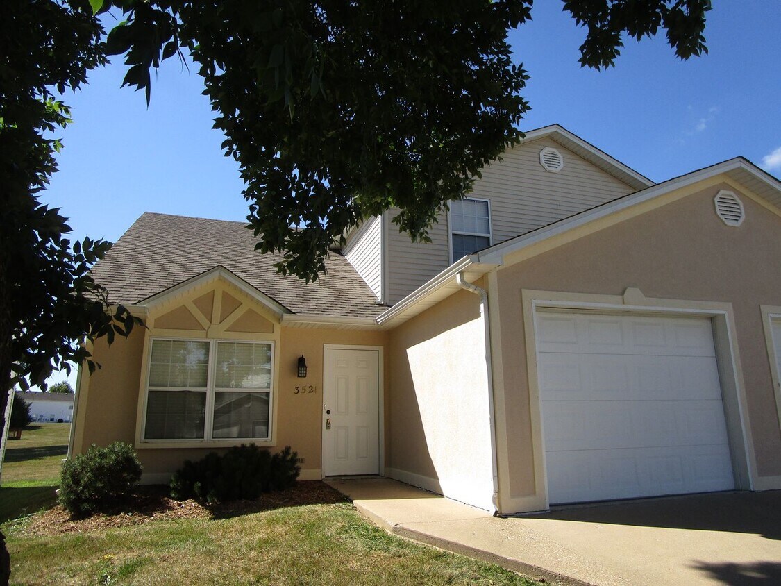 Foto principal - 3519-3521-3521 Prescott Dr