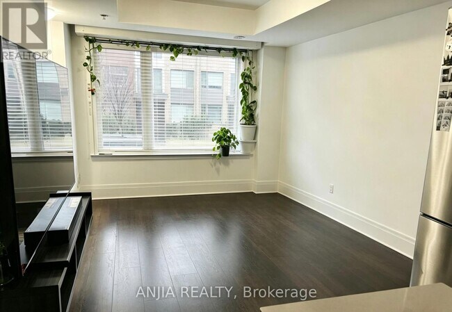 Photo du bâtiment - 155 William Duncan Rd