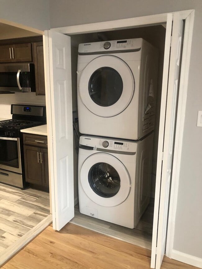 Brand new in-unit washer and dryer - 2027 Linden Blvd