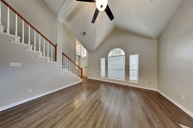 Building Photo - 14023 Cypress Falls Dr