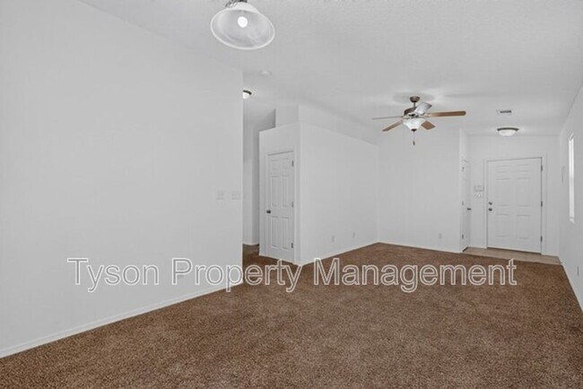 Foto del edificio - 2824 Merlot Dr SW