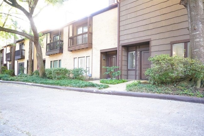 Photo - 11711 Memorial Dr Apartment