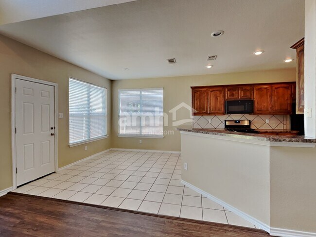 Building Photo - 10100 Bull Run