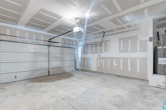 Foto del edificio - 17815 Fox Nut Ln