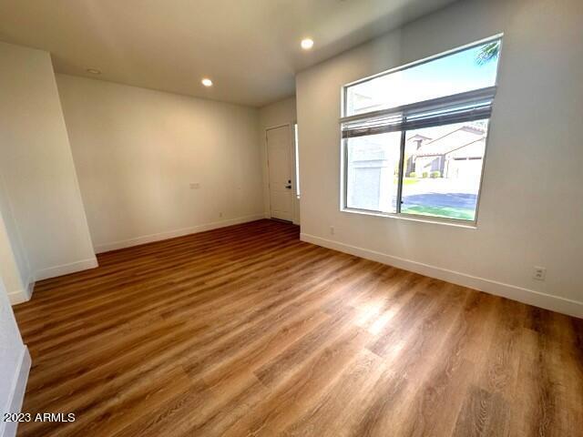 Building Photo - 389 W Fairway Pl