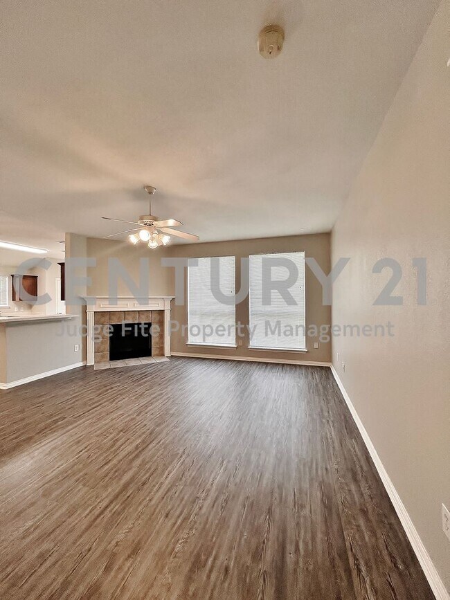 Foto del edificio - Beautiful 4/2/2 in Mansfield ISD!
