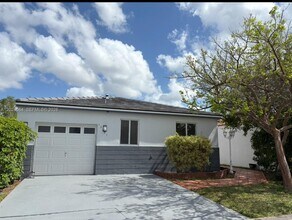 Building Photo - 17221 SW 142nd Ct