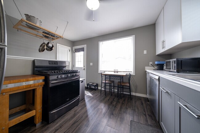 Foto del edificio - 5006 6th St NE