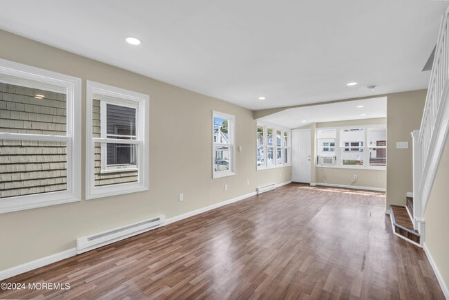 Building Photo - 81 Seabreeze Way