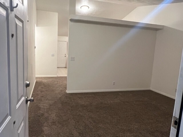 Foto del edificio - 621 Hunter Way